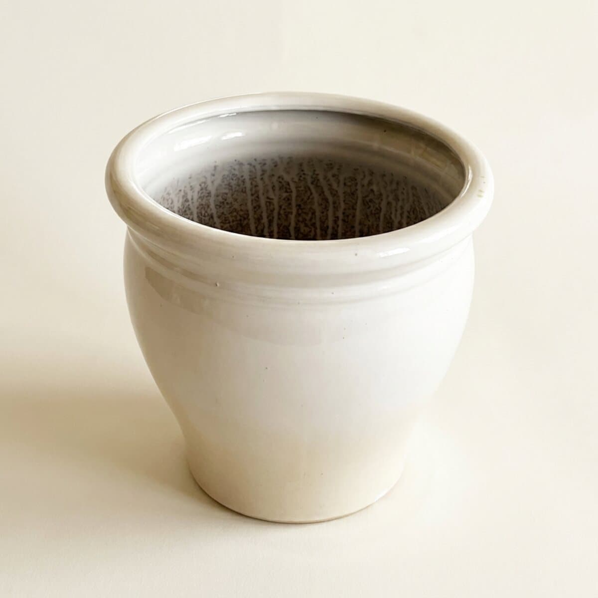 Ivory Rolled-Rim Pot - Medium